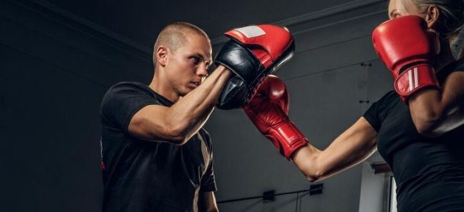 Kickboxing para Mulheres: Benefícios e Empoderamento