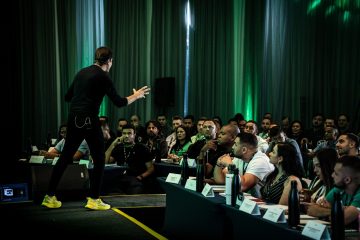 Rio de Janeiro recebe mais de 600 empresários no VOA365, o encontro mais aguardado do ano do Grupo R1