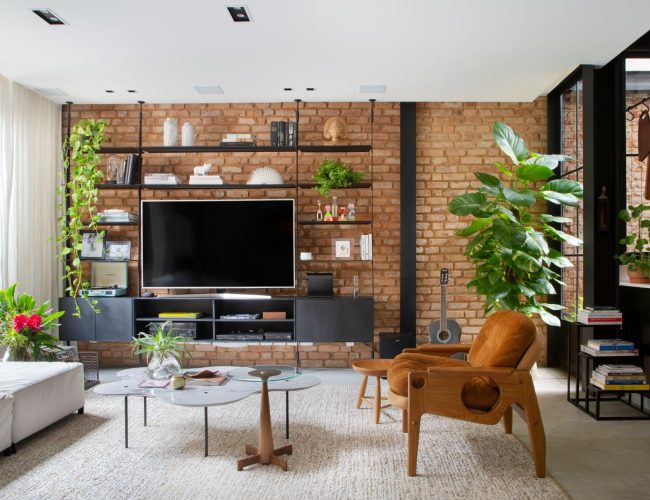 Arquitetura com alma: aço é protagonista de residência moderna no Rio que dialoga com o passado e o futuro